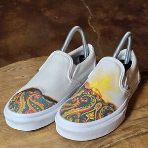 VANS Classic Slip-On Big Reveal True White Paisley Sneakers Women’s 7
